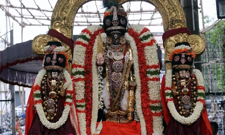 வைகுண்ட ஏகாதசி விழா.. திருவல்லிக்கேணி பார்த்தசாரதி கோவிலில் 30-ந் தேதி சொர்க்கவாசல் திறப்பு வைகுண்ட ஏகாதசி விழா.. திருவல்லிக்கேணி பார்த்தசாரதி கோவிலில் 30-ந் தேதி சொர்க்கவாசல் திறப்பு