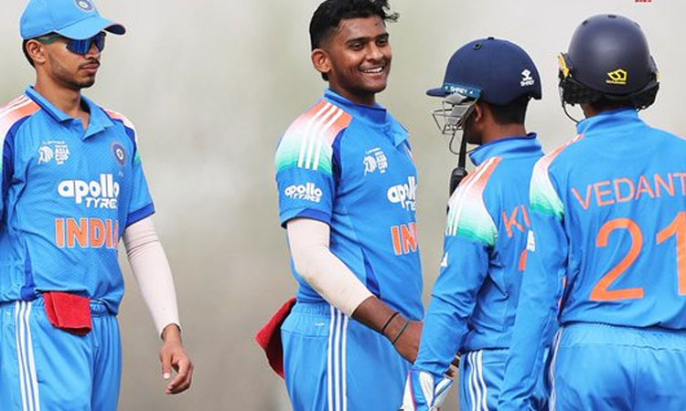 ஜூனியர் ஆசிய கோப்பை: தோல்வியே சந்திக்காமல் அரையிறுதிக்கு முன்னேறிய இந்தியா