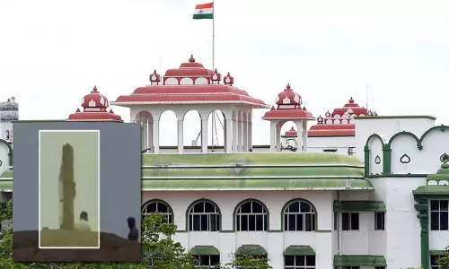 “தர்காவுக்கு சொந்தமான இடத்தில்தான் தூண் உள்ளது..” - மதுரை ஐகோர்ட்டில் வக்பு வாரியம் தரப்பு வாதம் “தர்காவுக்கு சொந்தமான இடத்தில்தான் தூண் உள்ளது..” - மதுரை ஐகோர்ட்டில் வக்பு வாரியம் தரப்பு வாதம்