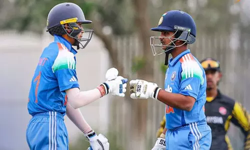 அபிக்யான் குண்டு இரட்டை சதம்.. மலேசியாவுக்கு இமாலய இலக்கு நிர்ணயித்த இந்தியா அபிக்யான் குண்டு இரட்டை சதம்.. மலேசியாவுக்கு இமாலய இலக்கு நிர்ணயித்த இந்தியா