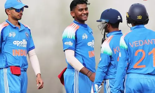 ஜூனியர் ஆசிய கோப்பை: தோல்வியே சந்திக்காமல் அரையிறுதிக்கு முன்னேறிய இந்தியா ஜூனியர் ஆசிய கோப்பை: தோல்வியே சந்திக்காமல் அரையிறுதிக்கு முன்னேறிய இந்தியா