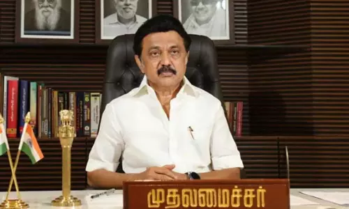 பள்ளி சுவர் விழுந்து பலியான மாணவர் குடும்பத்துக்கு ரூ.3 லட்சம் நிவாரணம்: மு.க.ஸ்டாலின் அறிவிப்பு பள்ளி சுவர் விழுந்து பலியான மாணவர் குடும்பத்துக்கு ரூ.3 லட்சம் நிவாரணம்: மு.க.ஸ்டாலின் அறிவிப்பு