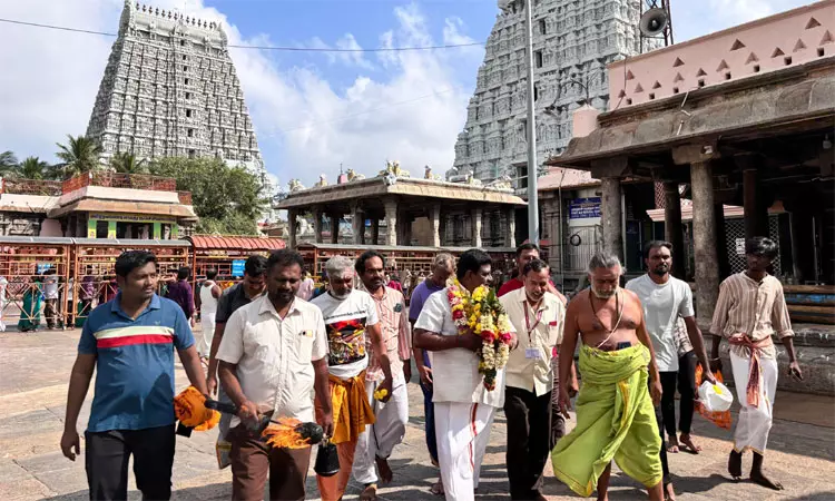 தீபத் திருவிழா நிறைவு.. மகா தீபம் ஏற்றப்பட்ட மலையில் பிராயச்சித்த பூஜை தீபத் திருவிழா நிறைவு.. மகா தீபம் ஏற்றப்பட்ட மலையில் பிராயச்சித்த பூஜை