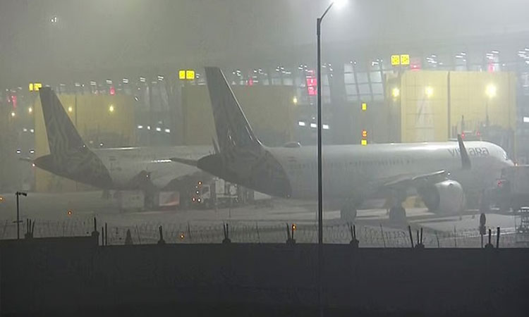 சென்னையில் 11 விமான சேவை ரத்து; பயணிகள் தவிப்பு