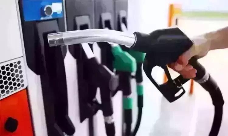 சென்னையில் இன்றைய பெட்ரோல், டீசல் விலை நிலவரம் சென்னையில் இன்றைய பெட்ரோல், டீசல் விலை நிலவரம்
