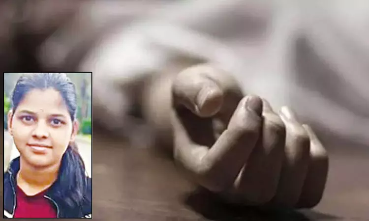 போட்டி தேர்வில் தேர்ச்சி பெற்றும் அரசு வேலை கிடைக்காததால் விரக்தி - இளம்பெண் எடுத்த விபரீத முடிவு போட்டி தேர்வில் தேர்ச்சி பெற்றும் அரசு வேலை கிடைக்காததால் விரக்தி - இளம்பெண் எடுத்த விபரீத முடிவு