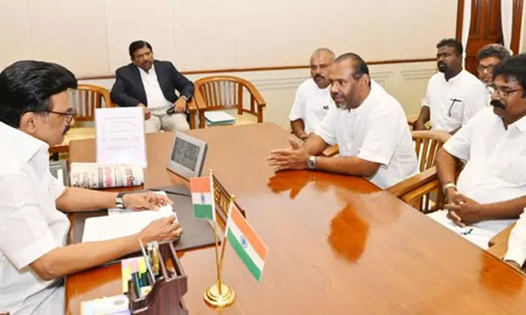 இலங்கையின் தமிழ் தேசிய மக்கள் முன்னணி கட்சித்... ... இன்றைய முக்கிய செய்திகள்.. சில வரிகளில்.. 18-12-2025 இலங்கையின் தமிழ் தேசிய மக்கள் முன்னணி கட்சித்... ... இன்றைய முக்கிய செய்திகள்.. சில வரிகளில்.. 18-12-2025