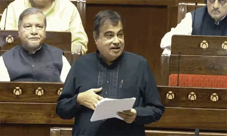 ‘போர்களை விட சாலை விபத்துகளால் அதிக உயிரிழப்புகள் ஏற்படுகின்றன’ - மத்திய மந்திரி நிதின் கட்கரி ‘போர்களை விட சாலை விபத்துகளால் அதிக உயிரிழப்புகள் ஏற்படுகின்றன’ - மத்திய மந்திரி நிதின் கட்கரி