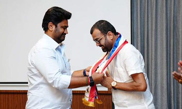 தவெக-வை விட்டு புதிய கட்சிக்கு தாவிய தாடி பாலாஜி