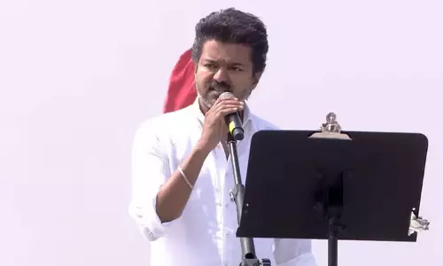 ”களத்தில் இல்லாதவர்களை எதிர்ப்பதற்கான ஐடியாவே இல்லை” - விஜய் அதிரடி பேச்சு ”களத்தில் இல்லாதவர்களை எதிர்ப்பதற்கான ஐடியாவே இல்லை” - விஜய் அதிரடி பேச்சு