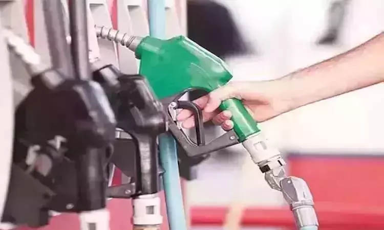 சென்னையில் இன்றைய பெட்ரோல், டீசல் விலை நிலவரம் சென்னையில் இன்றைய பெட்ரோல், டீசல் விலை நிலவரம்