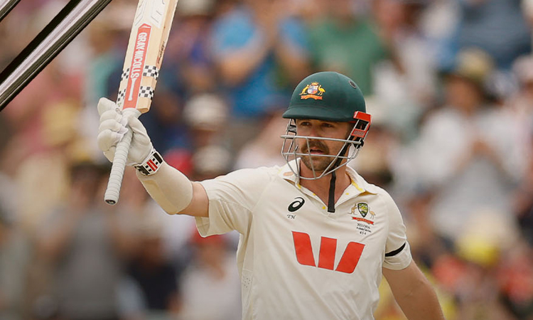 டிராவிஸ் ஹெட் சதம்: வலுவான நிலையில் ஆஸ்திரேலியா