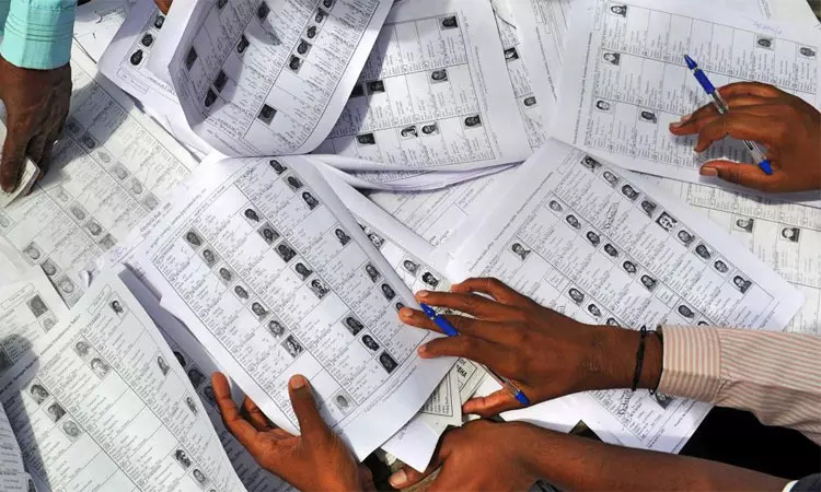 தமிழகம் முழுவதும் வரைவு வாக்காளர் பட்டியல் வெளியீடு.!