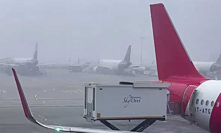 பனிமூட்டம் காரணமாக டெல்லியில் இன்று 152 விமானங்கள் ரத்து