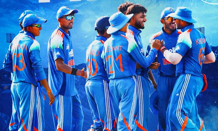 ஜூனியர் ஆசிய கோப்பை: இலங்கையை வீழ்த்தி இந்தியா இறுதிப்போட்டிக்கு தகுதி