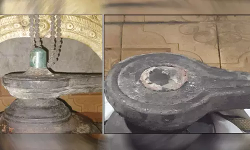 ஆயிரம் ஆண்டுகள் பழமைவாய்ந்த கோவிலில்.. பல கோடி ரூபாய் மதிப்பிலான மரகத லிங்கம் கொள்ளை ஆயிரம் ஆண்டுகள் பழமைவாய்ந்த கோவிலில்.. பல கோடி ரூபாய் மதிப்பிலான மரகத லிங்கம் கொள்ளை