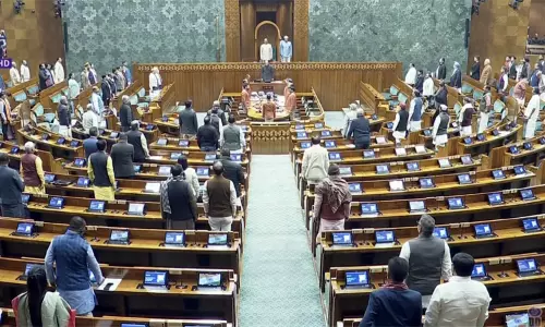 குளிர்கால கூட்டத்தொடர் நிறைவு: மக்களவை காலவரையறையின்றி ஒத்திவைப்பு