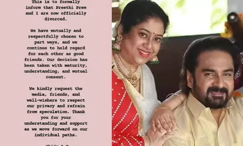 After 17 years of married life, a popular actor announces his divorce