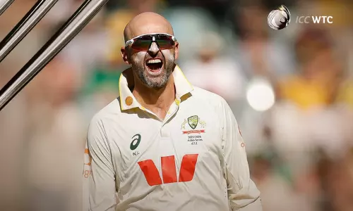 ஆஷஸ் 3வது டெஸ்ட்: வெற்றியின் விளிம்பில் ஆஸ்திரேலியா