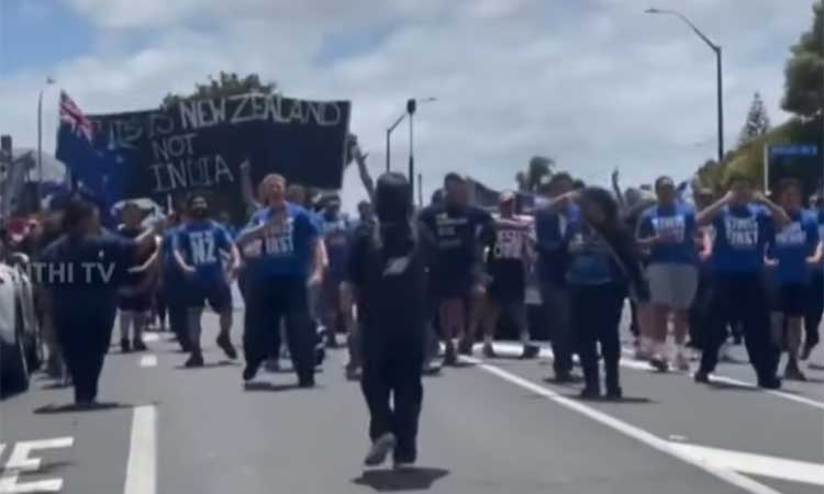 ‘இது இந்தியா அல்ல..’ நியூசிலாந்தில் சீக்கியர்களின் பேரணியை தடுத்து நிறுத்திய ‘தேசபக்தி’ அமைப்பினர்