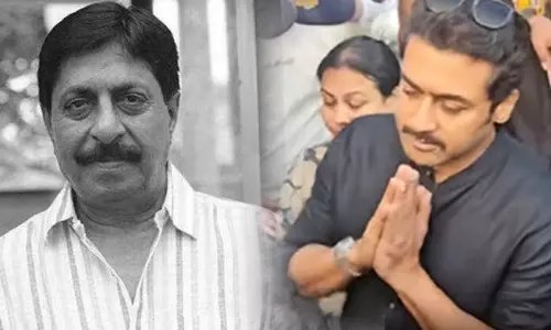 Suriya paid his respects in person to the body of actor Srinivasan