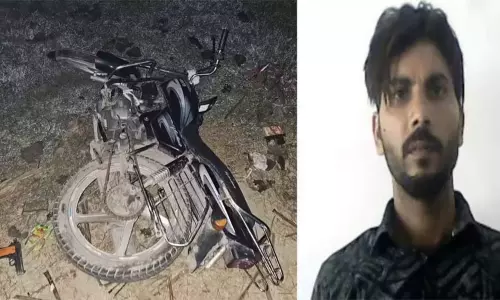 உ.பி.: தலைக்கு ரூ. 50 ஆயிரம் சன்மானம் அறிவிக்கப்பட்ட குற்றவாளி என்கவுன்டரில் சுட்டுக்கொலை உ.பி.: தலைக்கு ரூ. 50 ஆயிரம் சன்மானம் அறிவிக்கப்பட்ட குற்றவாளி என்கவுன்டரில் சுட்டுக்கொலை