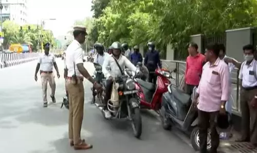 சென்னையில் சாலை விதிமீறல்களுக்கு அபராதம் விதிக்கும் நடைமுறையை தீவிரப்படுத்த உத்தரவு