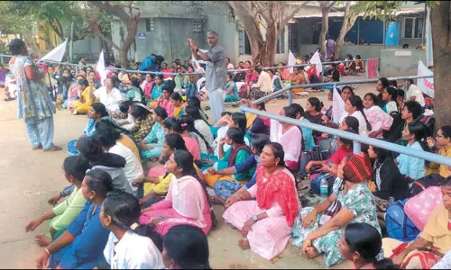 செவிலியர்கள் போராட்டம்: அமைச்சர் மா.சுப்பிரமணியனுடன் இன்று பேச்சுவார்த்தை