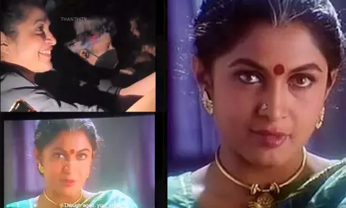 படையப்பா ரீ-ரிலீசை தியேட்டரில் கண்டு ரசித்த நீலாம்பரி