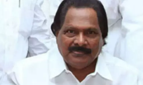 அதிமுக அவைத் தலைவர் தமிழ் மகன் உசேன் உடல்நிலையில் முன்னேற்றம்