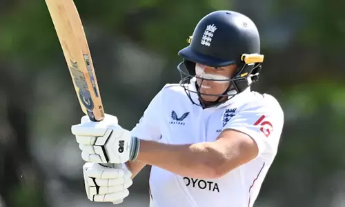 ஆஷஸ் 4-வது டெஸ்ட்: இங்கிலாந்து அணி  அறிவிப்பு