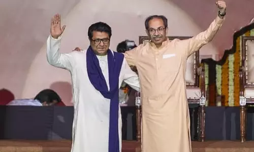 மும்பை மாநகராட்சி தேர்தலில் கூட்டணி; உத்தவ் தாக்கரே, ராஜ்தாக்கரே அறிவிப்பு