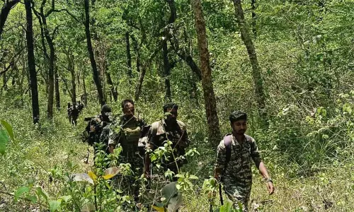 ஒடிசாவில் பாதுகாப்பு படையினர் துப்பாக்கி சூடு: முக்கிய மாவோயிஸ்ட் தலைவர் உள்பட 5 பேர் உயிரிழப்பு