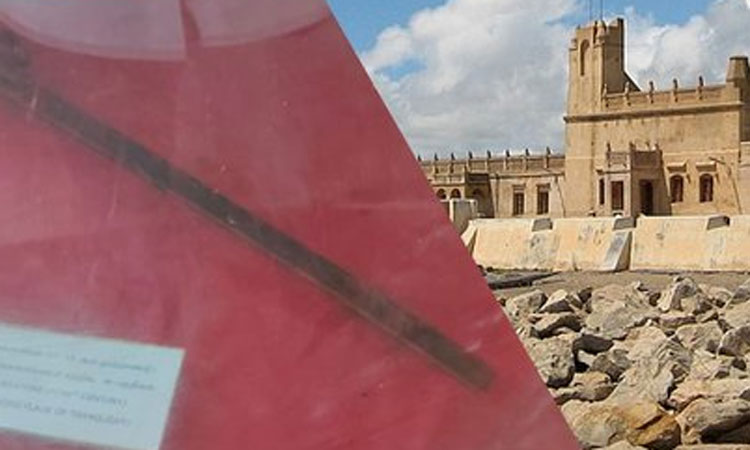 டேனிஷ் கோட்டை அருங்காட்சியகத்தில் போர்வாள் மாயம்