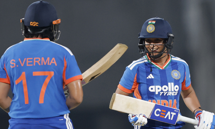 3வது டி20: இலங்கை அணியை வீழ்த்தி தொடரை வென்ற இந்தியா