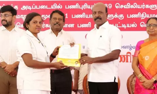 ஒப்பந்த செவிலியர்கள் 169 பேருக்கு பணிநிரந்தர ஆணை - மா.சுப்பிரமணியன் வழங்கினார்