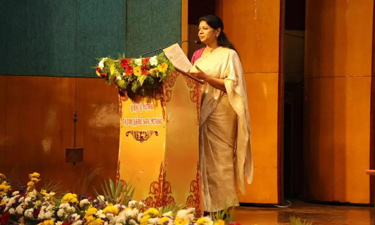 வாழ்க்கையை தீர்மானிக்கும் உரிமை இருப்பதை பெண்கள் புரிந்து கொண்டால் ஆணவக்கொலைகள் நடக்காது: கனிமொழி எம்.பி. வாழ்க்கையை தீர்மானிக்கும் உரிமை இருப்பதை பெண்கள் புரிந்து கொண்டால் ஆணவக்கொலைகள் நடக்காது: கனிமொழி எம்.பி.