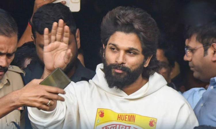 தியேட்டர் கூட்ட நெரிசலில் பெண் பலி: நடிகர் அல்லு அர்ஜுன் உள்பட 23 பேர் மீது குற்றப்பத்திரிக்கை தாக்கல்