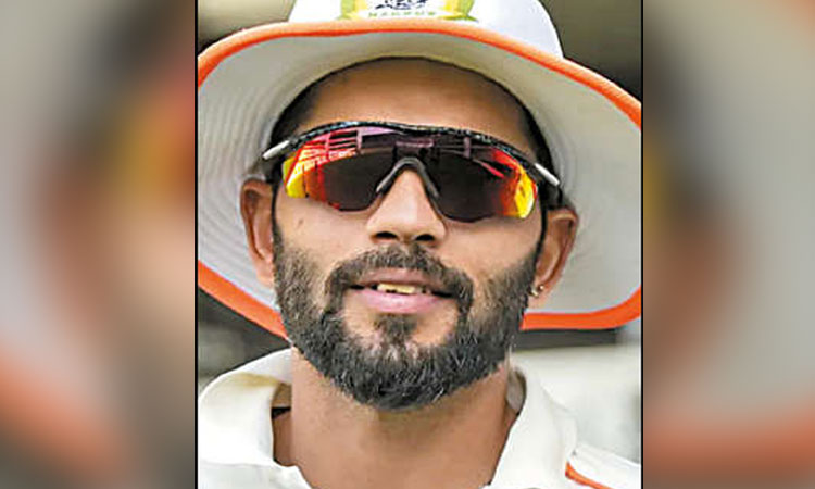 தொடர்ந்து 5 சதம்: தமிழக வீரரின் சாதனையை சமன் செய்த துருவ் ஷோரே