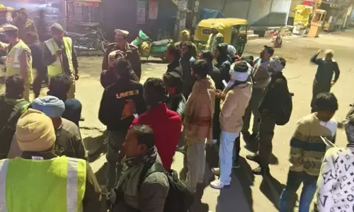 புத்தாண்டு கொண்டாட்டம்;  முன்னெச்சரிக்கையாக டெல்லியில் 285 பேர் கைது - ஆயுதங்கள் பறிமுதல்