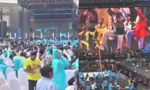 Sudden rain in Malaysia... Fans grooved to the song I come and go like a cloud