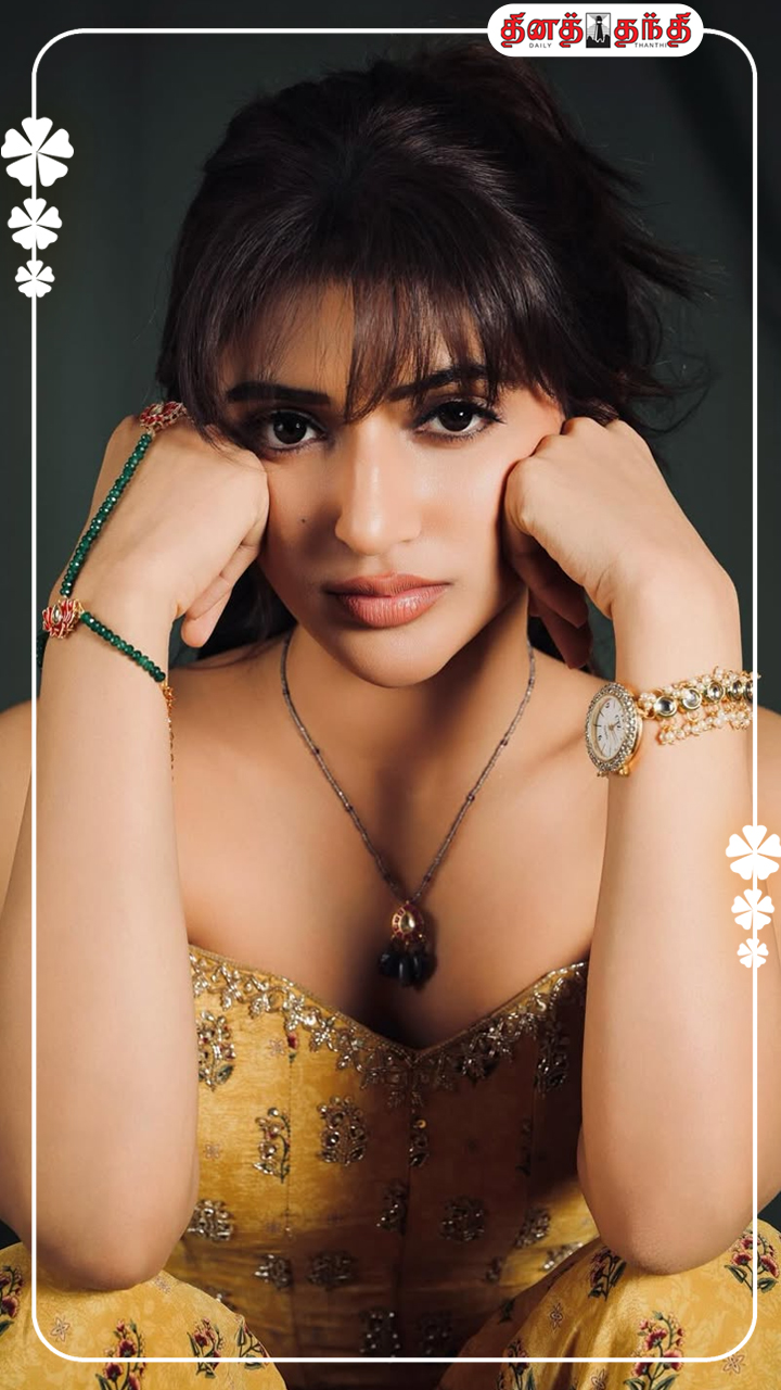 நடிகை ஸ்ரீலீலாவின் லேட்டஸ்ட் கிளிக்ஸ்!