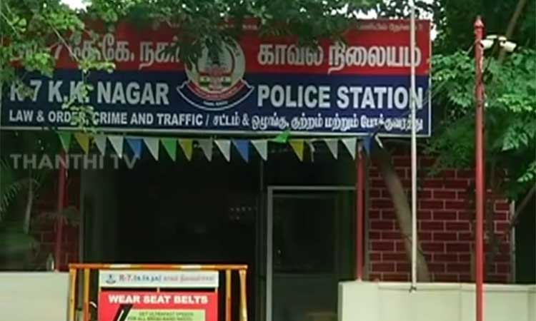 சென்னை: தோழி வீட்டில் நகைகளை திருடிய பெண் கைது
