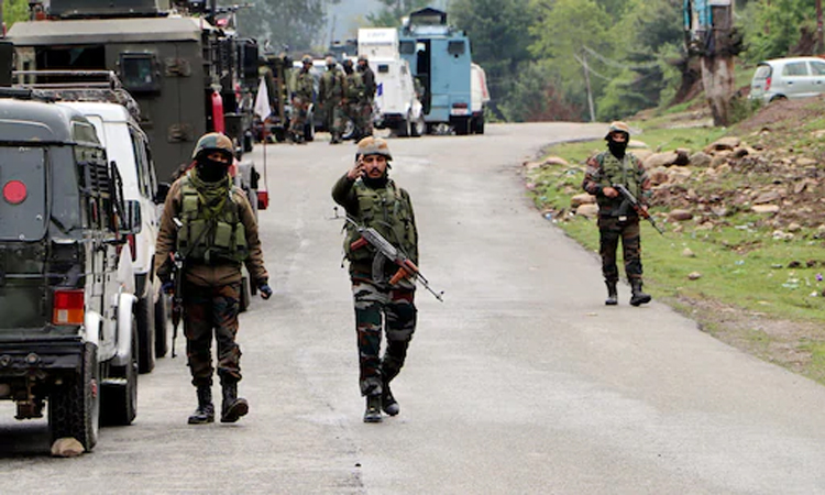 ஜம்முவில் 30 பாகிஸ்தான் பயங்கரவாதிகள் ஊடுருவல்: உளவுத்துறை எச்சரிக்கை