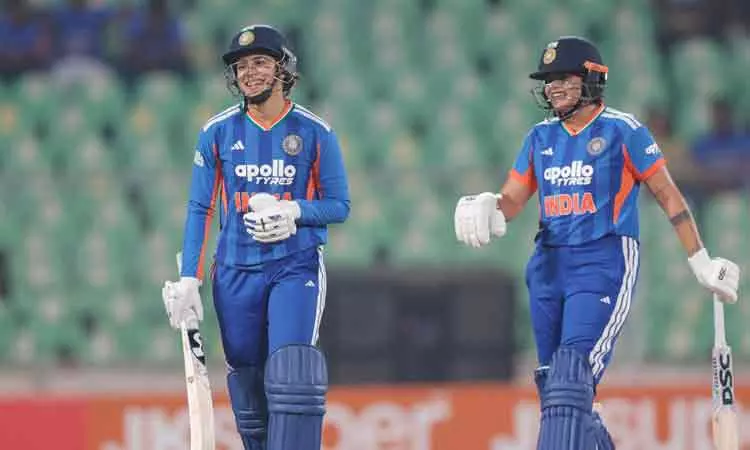 4வது டி20; ஸ்மிருதி , ஷபாலி அதிரடி..இந்திய அணி 221 ரன்கள் குவிப்பு 4வது டி20; ஸ்மிருதி , ஷபாலி அதிரடி..இந்திய அணி 221 ரன்கள் குவிப்பு