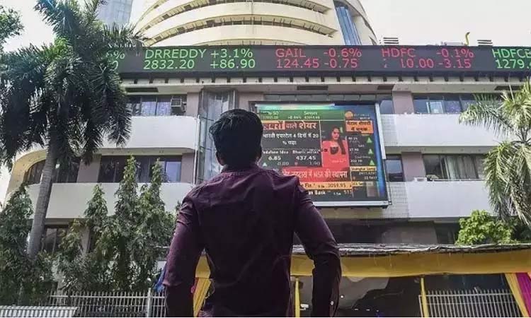 சரிவுடன் நிறைவடைந்த இந்திய பங்குச்சந்தை; இன்றைய நிலவரம்