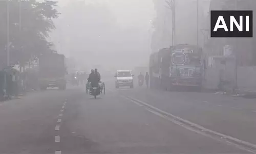 உத்தர பிரதேசத்தில் குளிர் அலை: 1-ந்தேதி வரை பள்ளிகளுக்கு விடுமுறை உத்தர பிரதேசத்தில் குளிர் அலை: 1-ந்தேதி வரை பள்ளிகளுக்கு விடுமுறை