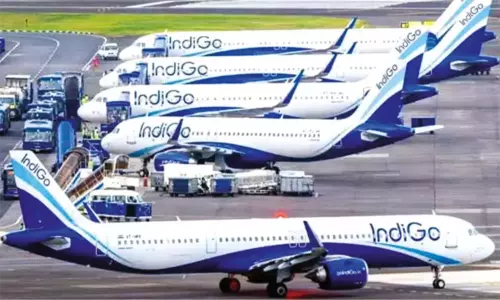 நாள் ஒன்றுக்கு 130 விமான சேவைகளை குறைத்த இண்டிகோ