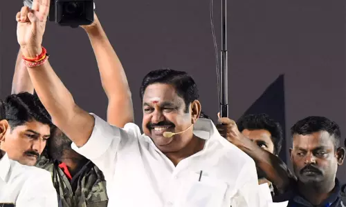 தி.மு.க. ஆட்சியில் சட்டம்-ஒழுங்கு சீர்கேடு- எடப்பாடி பழனிசாமி குற்றச்சாட்டு தி.மு.க. ஆட்சியில் சட்டம்-ஒழுங்கு சீர்கேடு- எடப்பாடி பழனிசாமி குற்றச்சாட்டு