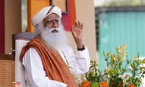 சிலிகுரி பகுதியை வலுப்படுத்த வேண்டிய நேரமிது! - வங்கதேசத்தின் கூச்சலுக்கு சத்குரு பதிலடி சிலிகுரி பகுதியை வலுப்படுத்த வேண்டிய நேரமிது! - வங்கதேசத்தின் கூச்சலுக்கு சத்குரு பதிலடி